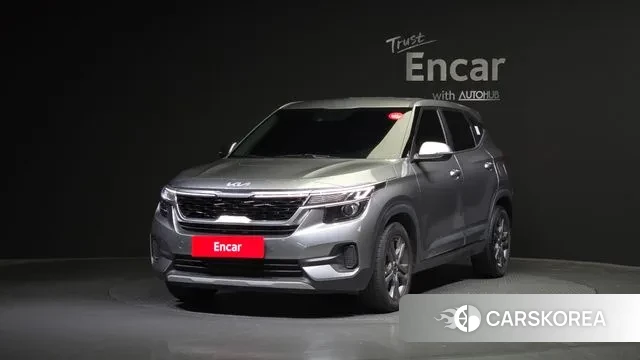 Kia Seltos 2022 Серебристо-серый из Кореи