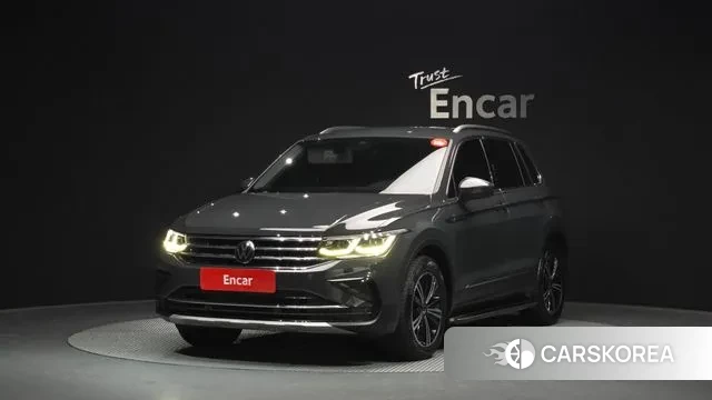 Volkswagen Tiguan second Generation 2022 Серый из Кореи