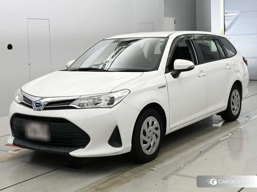 Toyota Corolla Fielder 2019 из Японии
