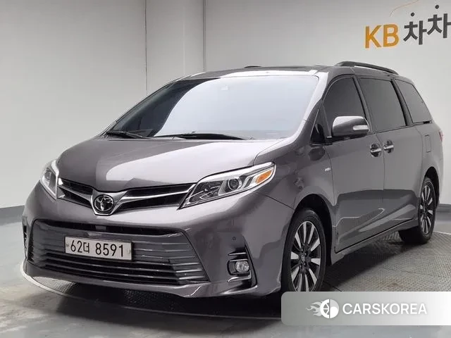 Toyota Sienna 2019 Серый из Кореи