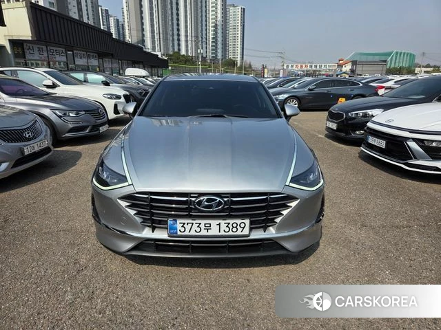 Hyundai Sonata (DN8) 2021 Серебристо-серый из Кореи