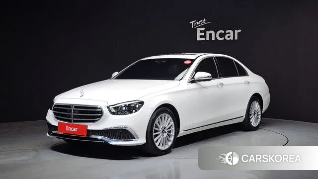 Mercedes-Benz E-Class W213 2022 Белый из Кореи