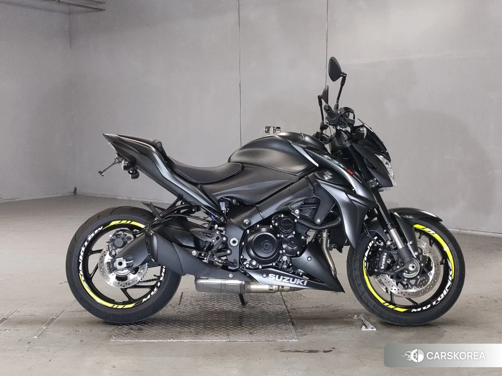 Проданный Suzuki GSX-S1000 2021 из Японии, фото 2