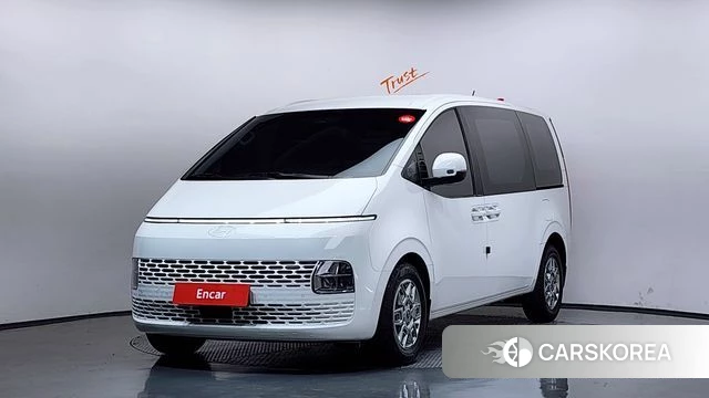 Hyundai Staria 2025 Белый из Кореи