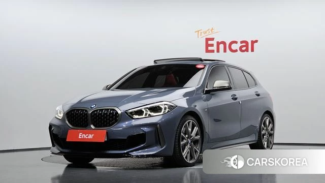 BMW 1 Series (F40) 2024 Цвет галактики из Кореи