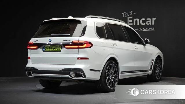 BMW X7 (G07) 2025 Белый из Кореи