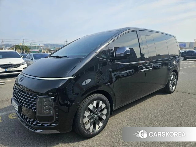 Hyundai Staria 2022 Черный из Кореи