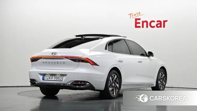 Hyundai The New Grandeur IG Hybrid 2022 Белый из Кореи