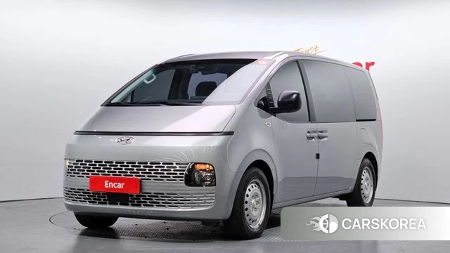 Hyundai Staria 2023 Серебристо-серый из Кореи