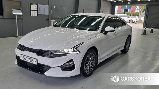Kia K5 3rd generation 2022 Белый из Кореи