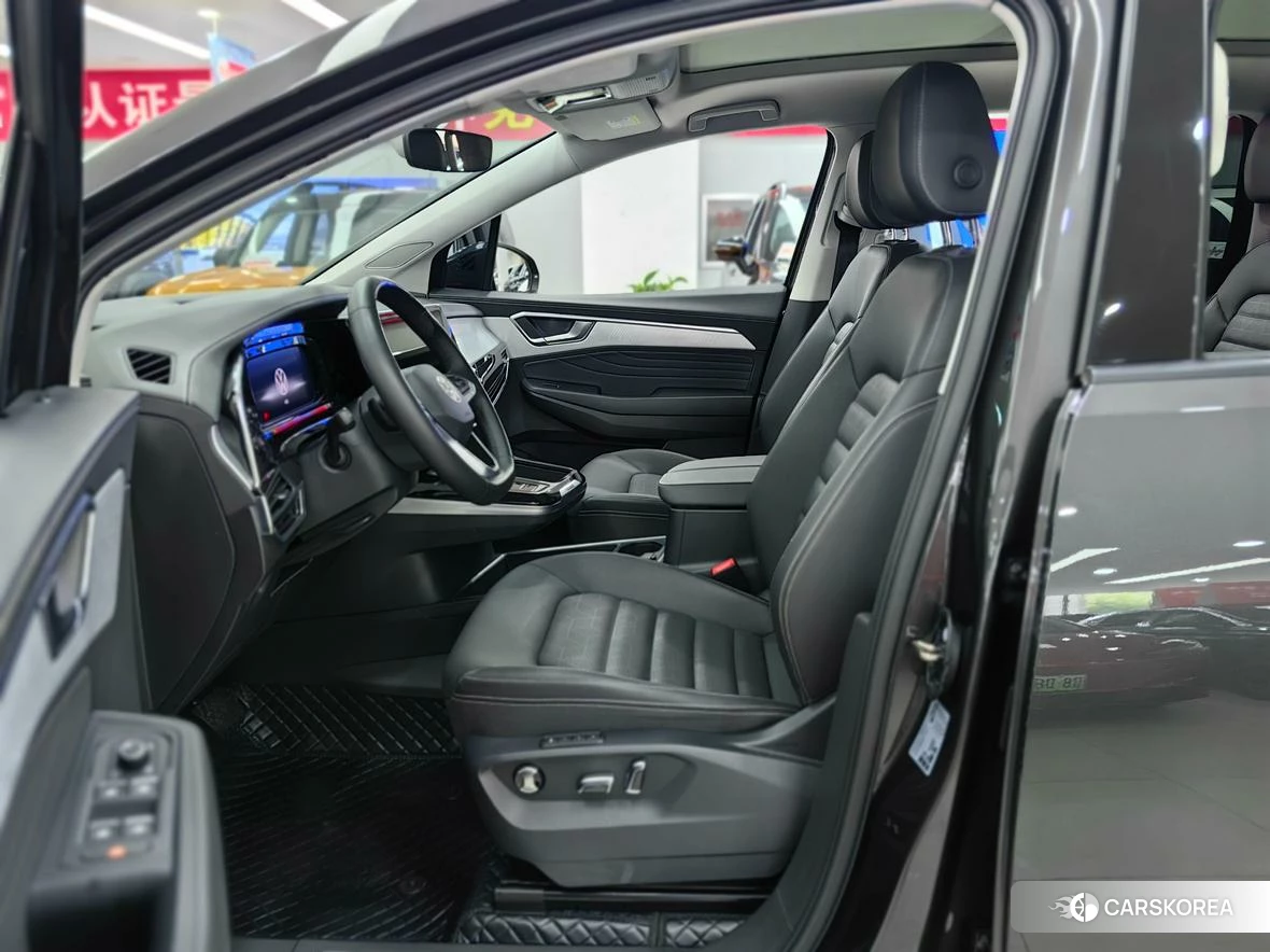 Volkswagen Lanjing 2023 Черный из Китая