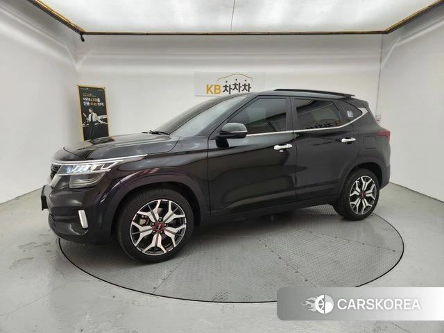 Kia Seltos 2021 Черный из Кореи