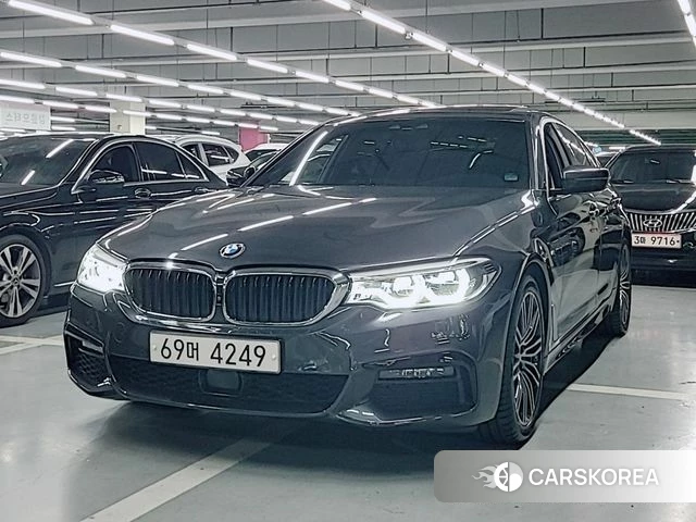 BMW 5 Series (G30) 2019 Серый из Кореи