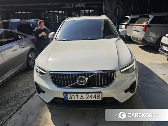 Volvo XC40 2024 Белый из Кореи
