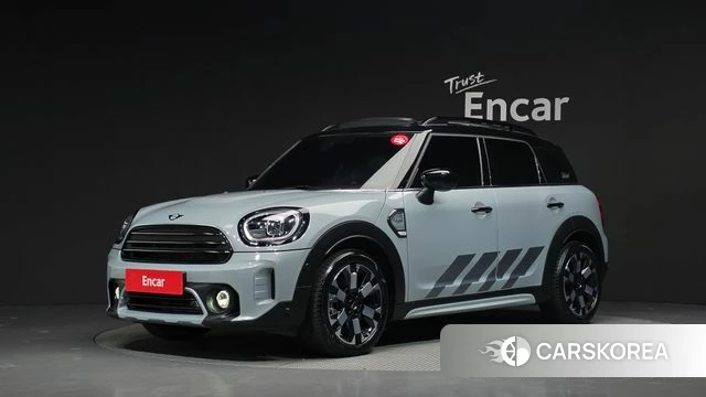 Mini Cooper Countryman 2022 Светло-серебряный цвет из Кореи