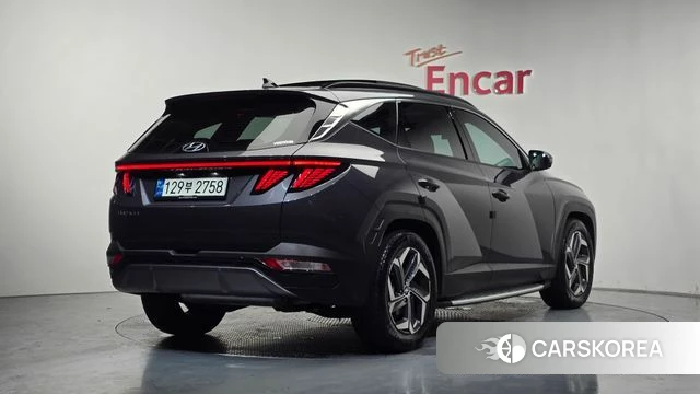 Hyundai Tucson (NX4) 2021 Серый из Кореи