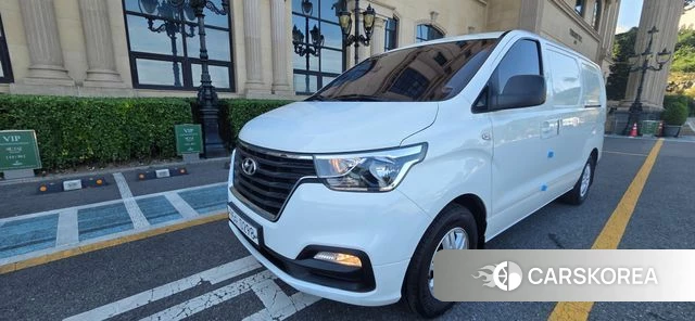 Hyundai The New Grand Starex 2018 Белый из Кореи