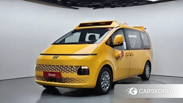 Hyundai Staria 2022 Желтый из Кореи