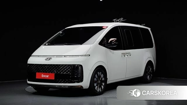 Hyundai Staria 2022 Белый из Кореи