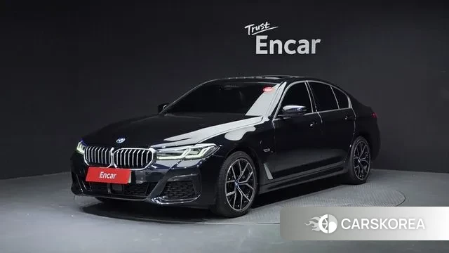 BMW 5 Series (G30) 2021 Черный из Кореи