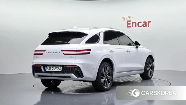 Genesis GV70 2023 Белый из Кореи