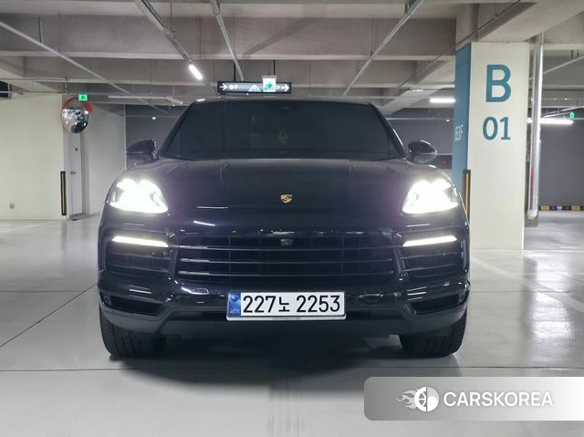 Porsche Cayenne (PO536) 2020 Черный из Кореи