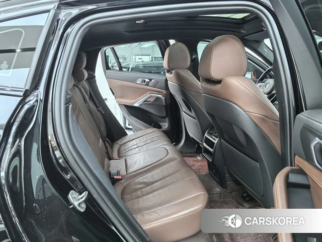 BMW X6 2022 Черный из Китая