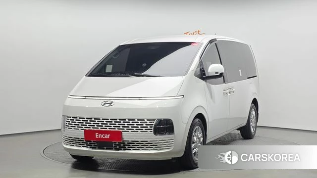 Hyundai Staria 2023 Белый из Кореи