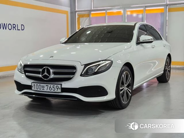 Mercedes-Benz E-Class W213 2020 Белый из Кореи
