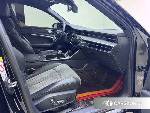 Audi A6L 2023 Черный из Китая