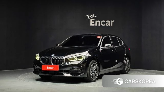 BMW 1 Series (F40) 2020 Черный из Кореи