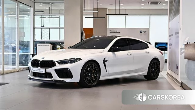 BMW M8 (G15) 2023 Белый из Кореи