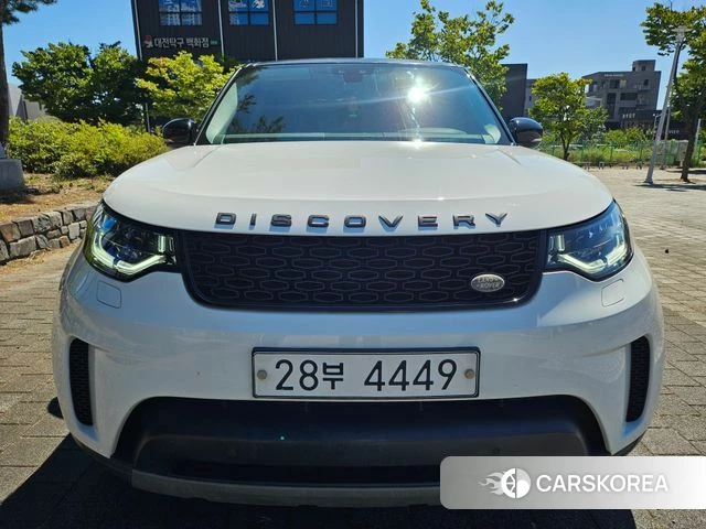 Land Rover Discovery 5 2018 Белый из Кореи