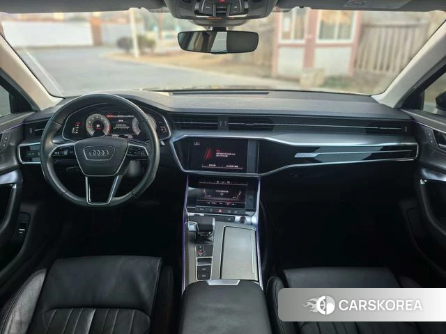 Audi A6L 2021 Черный из Китая