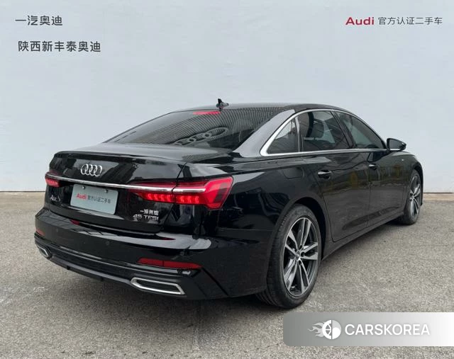 Audi A6L 2021 Черный из Китая