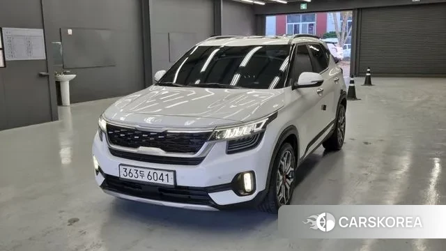 Kia Seltos 2022 Белый из Кореи