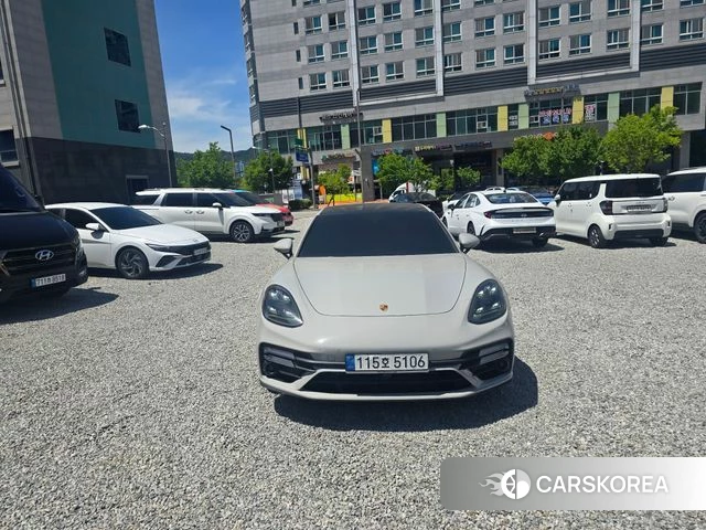 Porsche Panamera (971) 2022 Серебристо-серый из Кореи