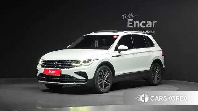 Volkswagen Tiguan second Generation 2022 Белый из Кореи
