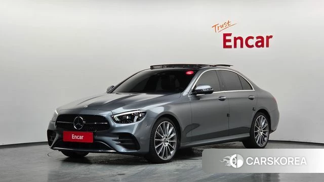 Mercedes-Benz E-Class W213 2022 Серый из Кореи