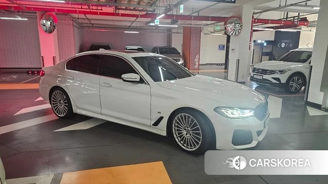 BMW 5 Series (G30) 2022 Белый из Кореи