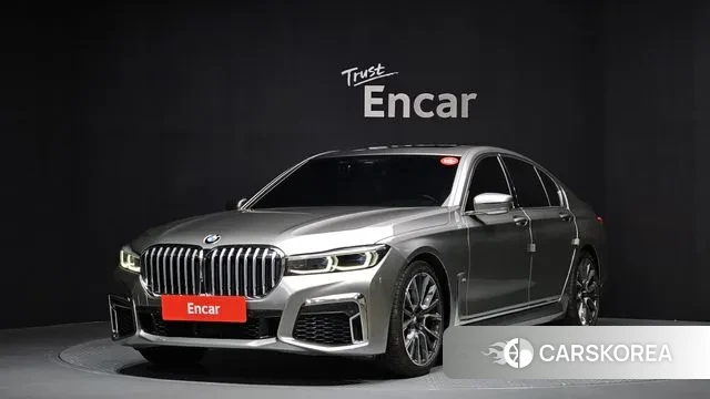 BMW 7 Series (G11) 2019 Серебристо-серый из Кореи