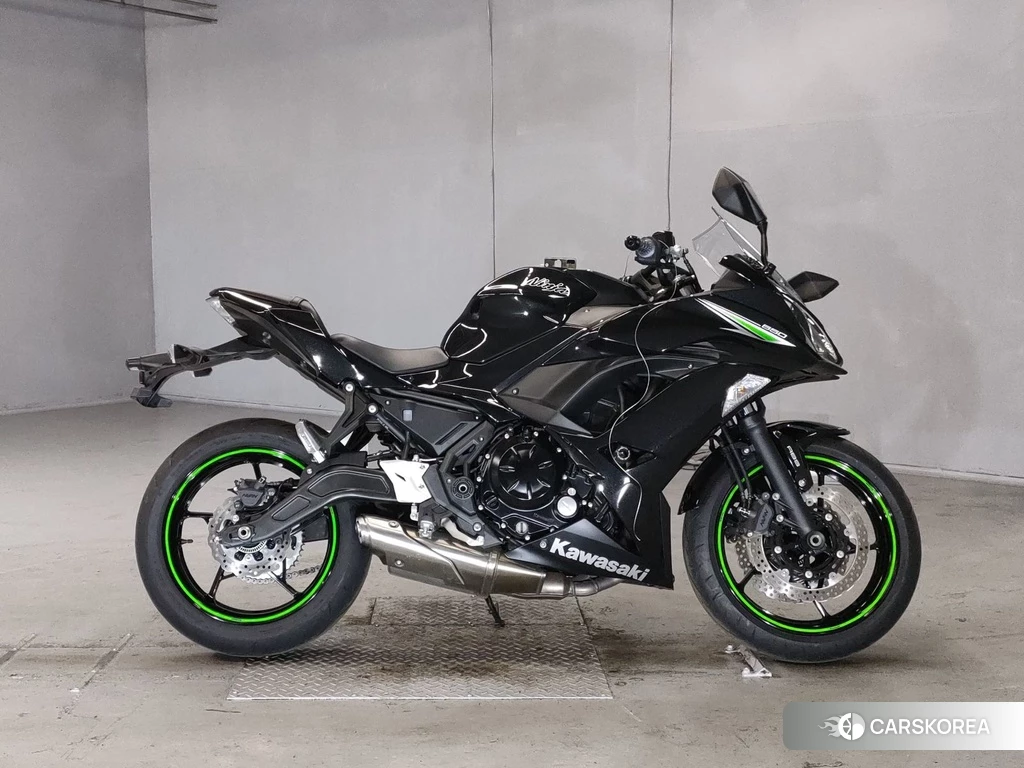 Проданный Kawasaki NINJA 650 2018 из Японии, фото 2