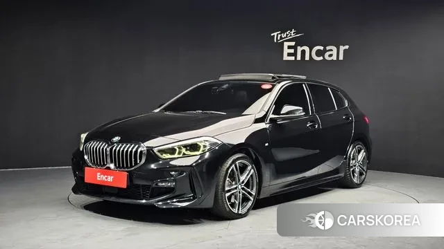 BMW 1 Series (F40) 2021 Черный из Кореи