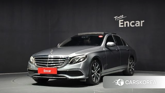 Mercedes-Benz E-Class W213 2019 Серый из Кореи