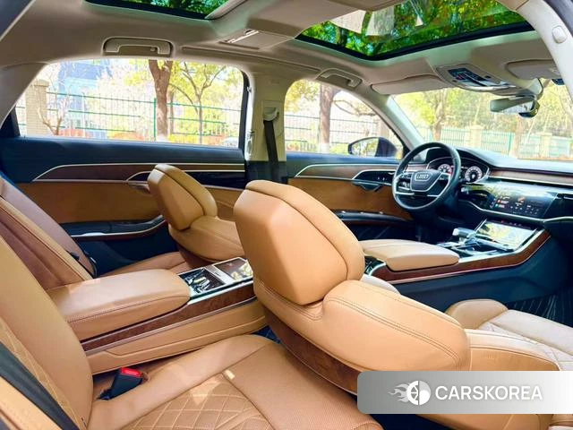 Audi A8 2021 Черный из Китая