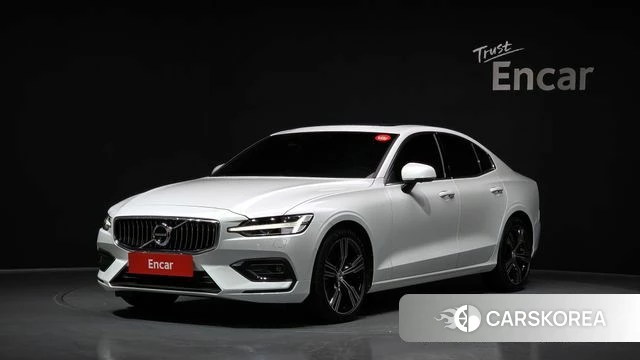Volvo S60 3rd generation 2021 Белый из Кореи