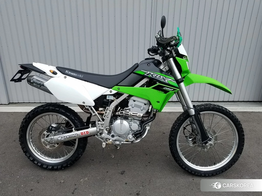 Проданный Kawasaki KLX250 2015 из Японии