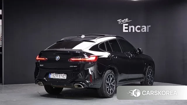 BMW X4 (G02) 2023 Черный из Кореи