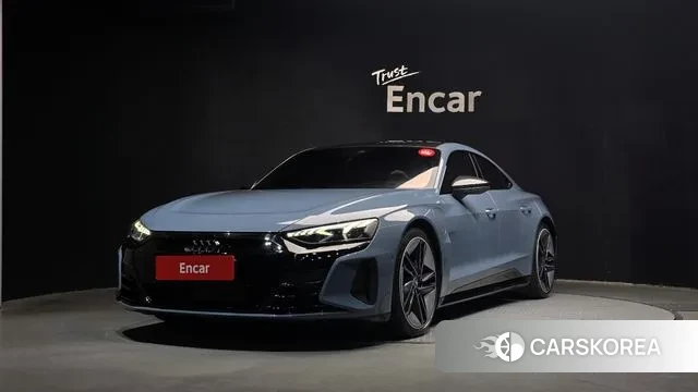 Audi RS e-Tron GT 2022 Небесно-голубой из Кореи