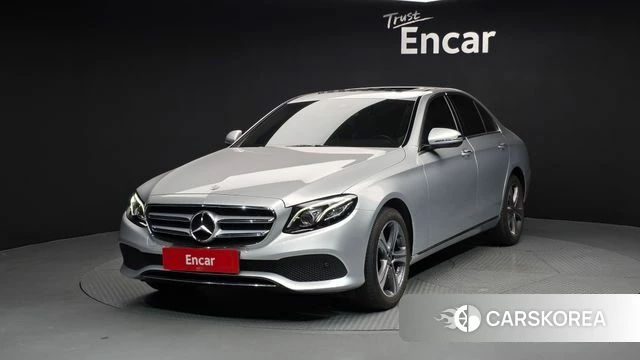 Mercedes-Benz E-Class W213 2019 Серебряный из Кореи